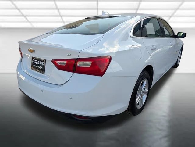 Used 2024 Summit White Chevrolet 1LT image 26
