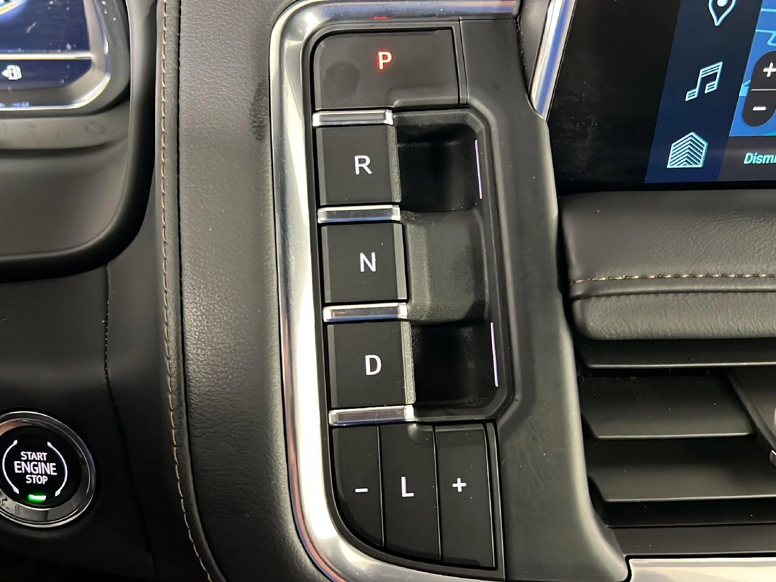 Used 2023 Black Chevrolet High Country image 21