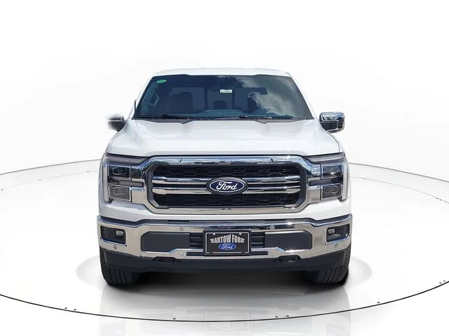 New 2026 Oxford White Ford Lariat image 2