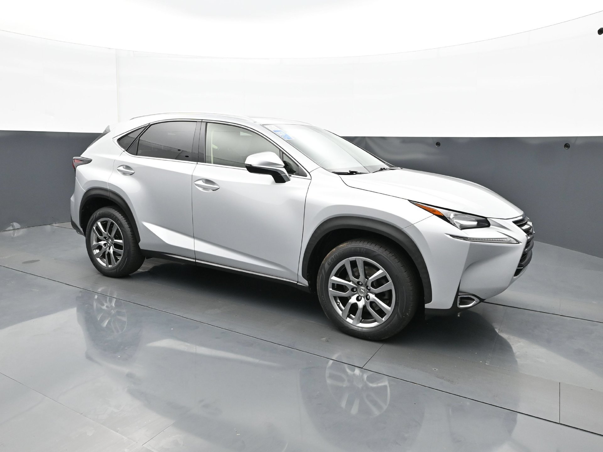 Used 2015 Silver Lexus 200t image 9