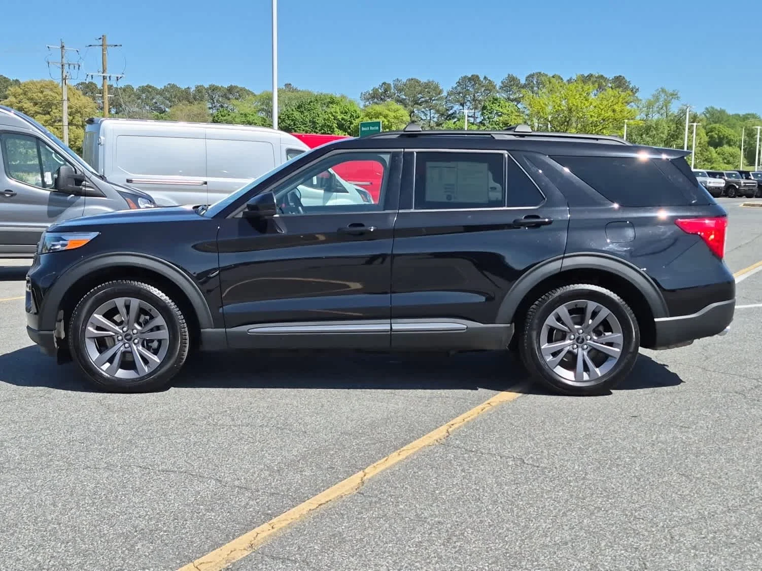 Certified Used 2023 Agate Black Ford XLT image 5