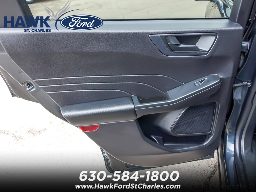 Certified Used 2022 Blue Metallic Ford SE image 22