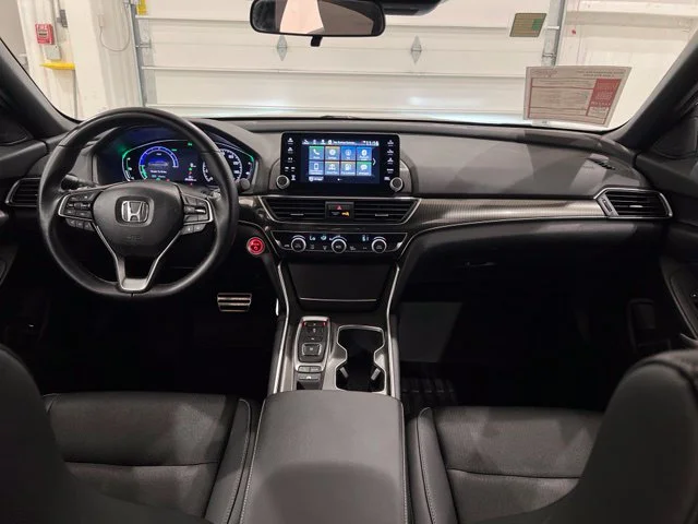 Used 2022 White Honda Sport image 9