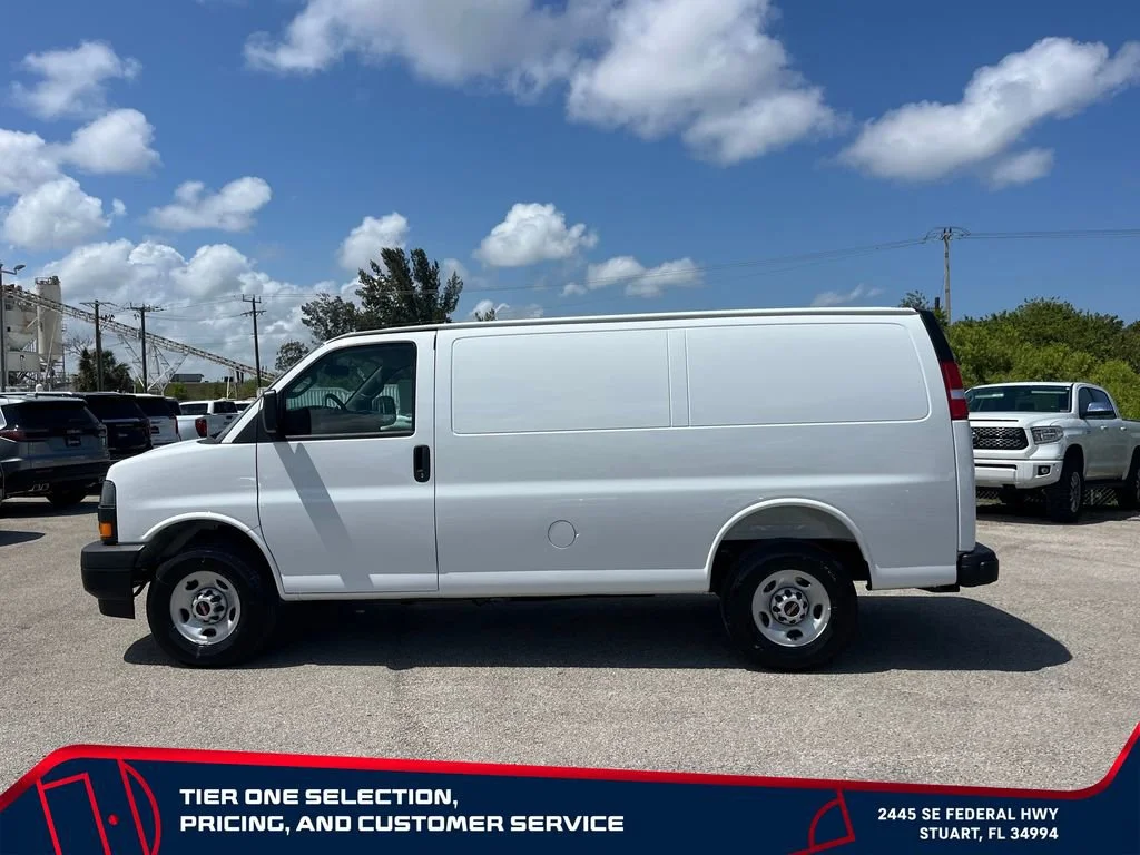 New 2026 Summit White GMC Work Van image 4