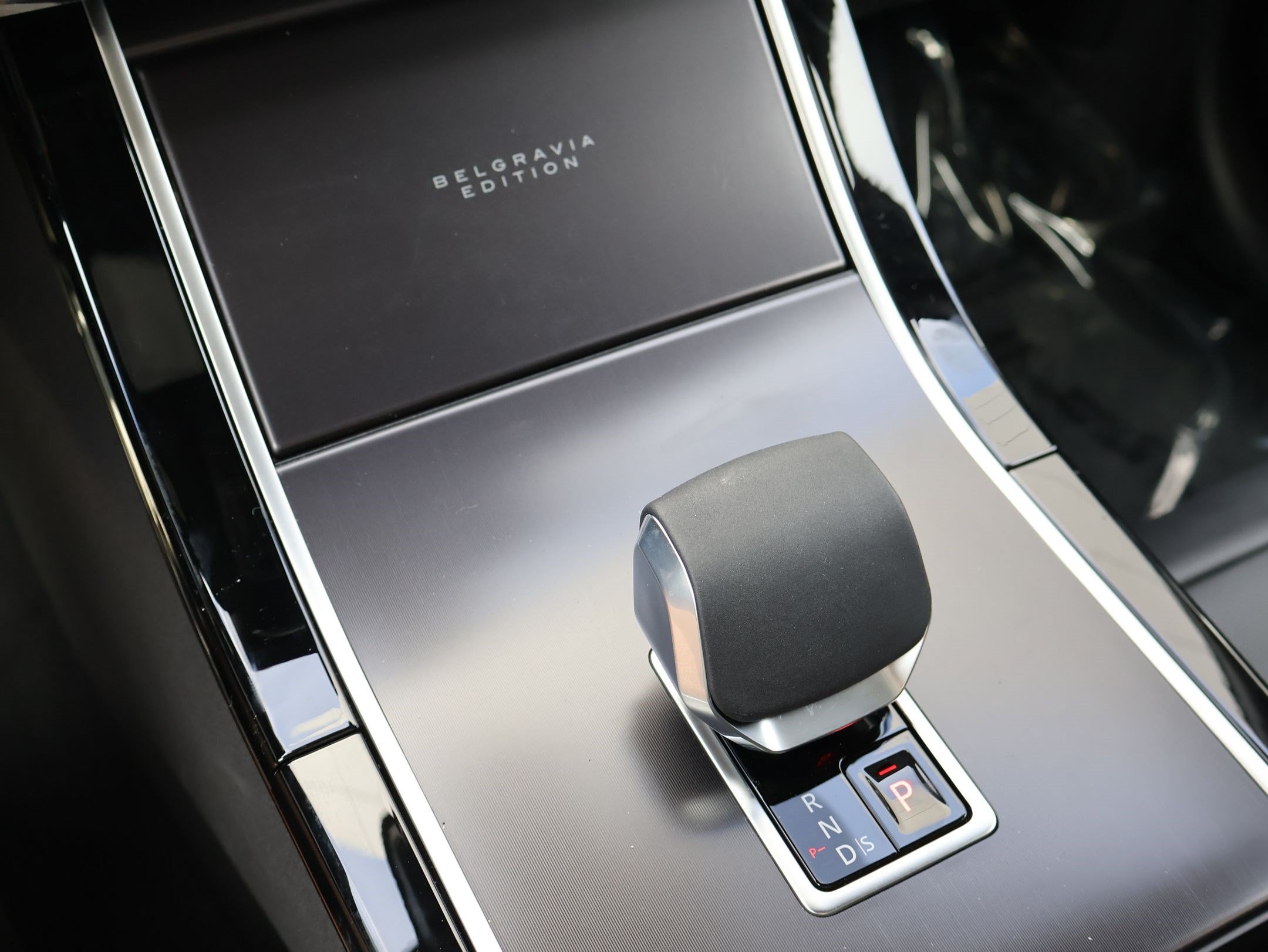 New 2026 Zadar Grey LAND ROVER Belgravia Edition image 14