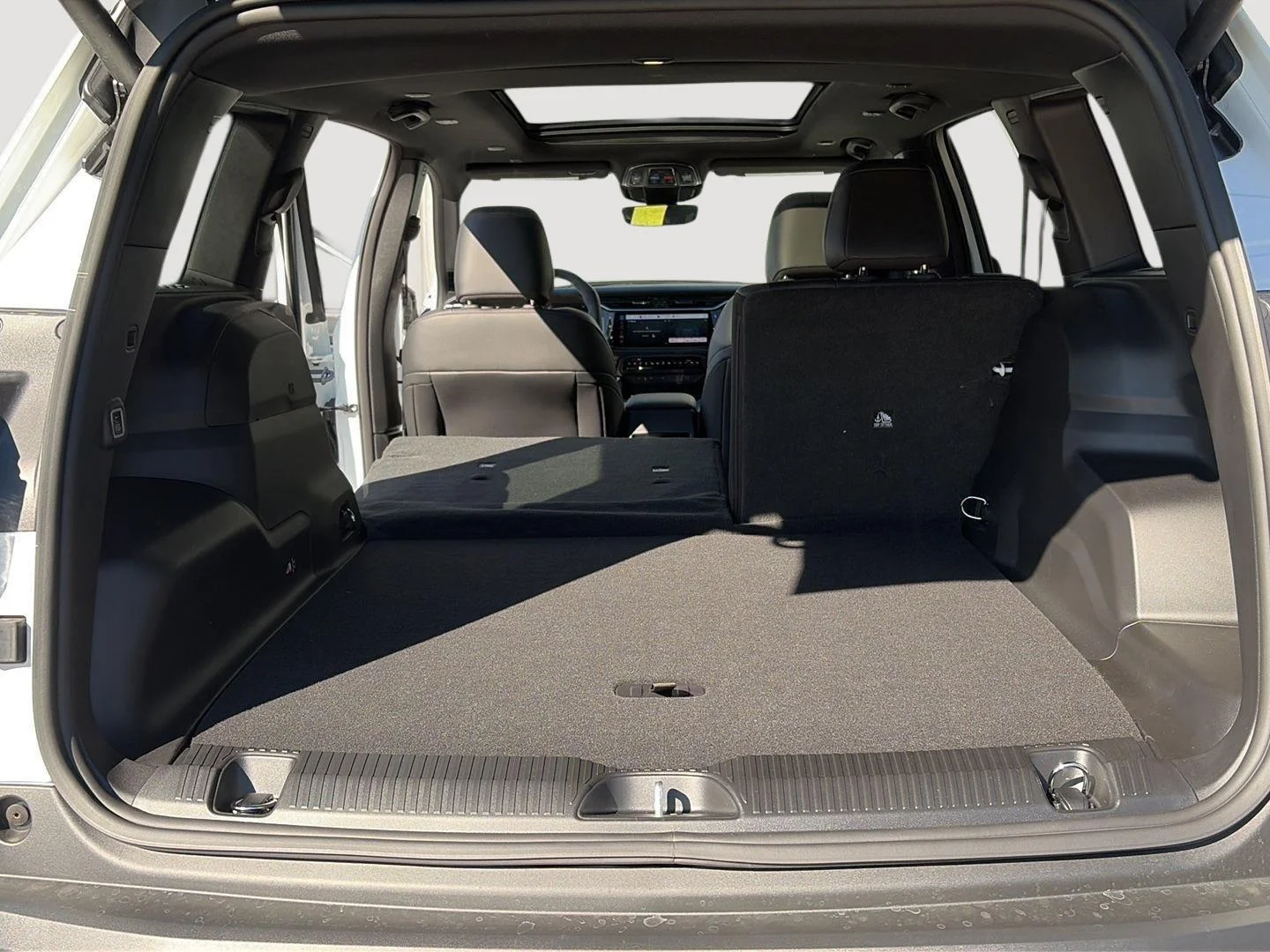 New 2026 Bright White Clearcoat Jeep Limited image 32