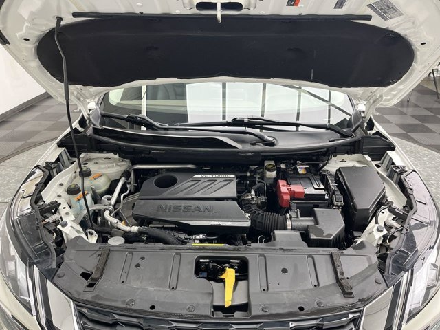 Used 2023 Pearl White Tricoat Nissan SV image 27
