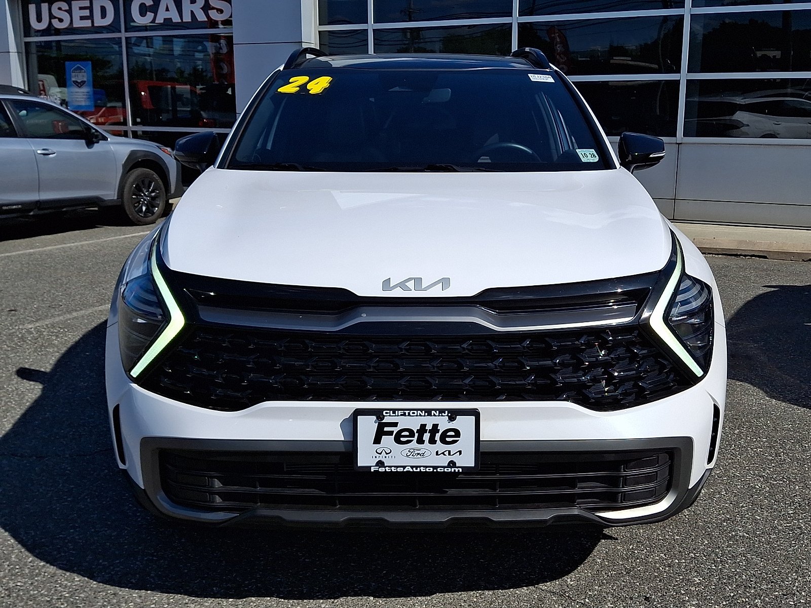 Used 2024 Glacial White Pearl - GWP Kia X-Line image 2