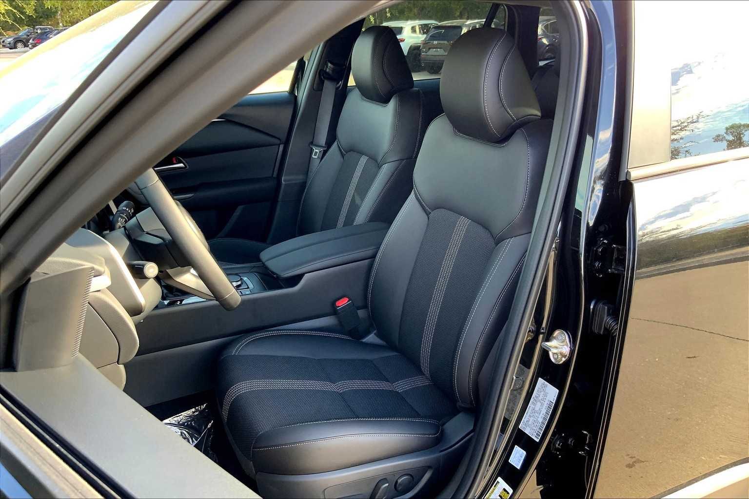 New 2026 Jet Black Mica Mazda 2.5 S Meridian Edition AWD image 9