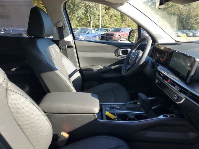 2025 Kia Sorento S - Photo 6