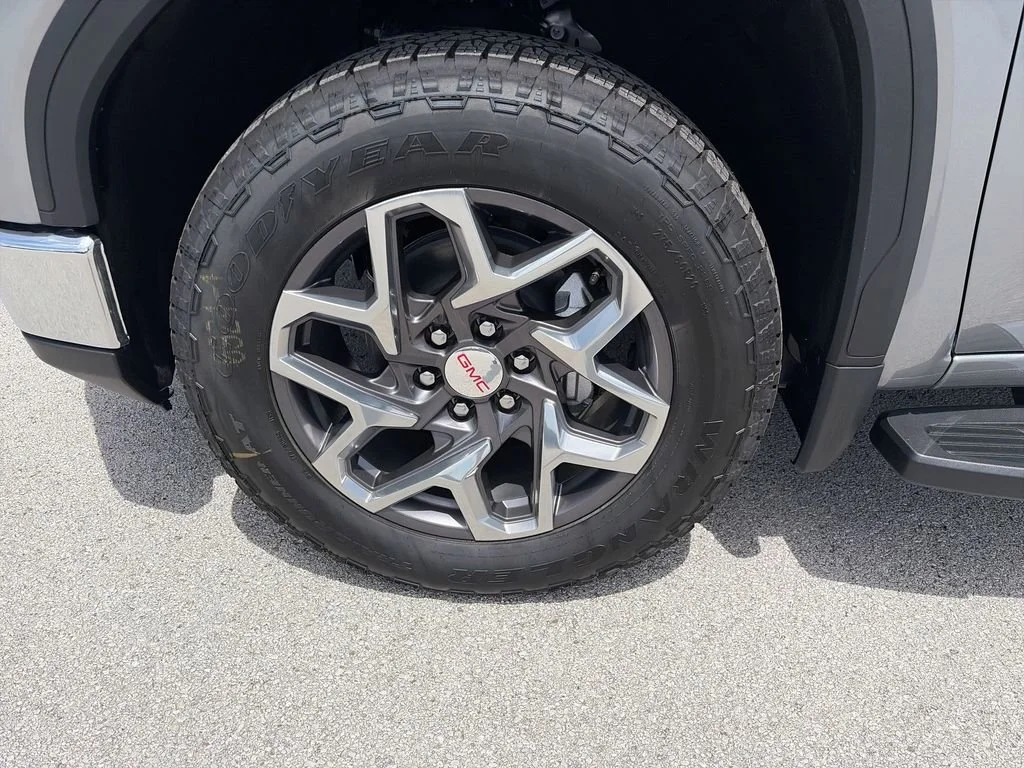 2026 GMC Sierra 1500 SLT - Photo 41