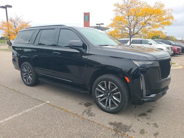 Used 2021 Black Cadillac Sport Platinum image 13