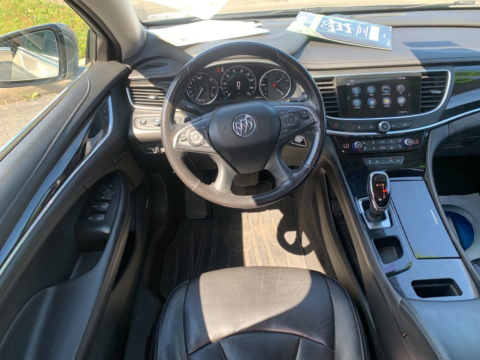 Used 2019  Buick Premium I Group image 16