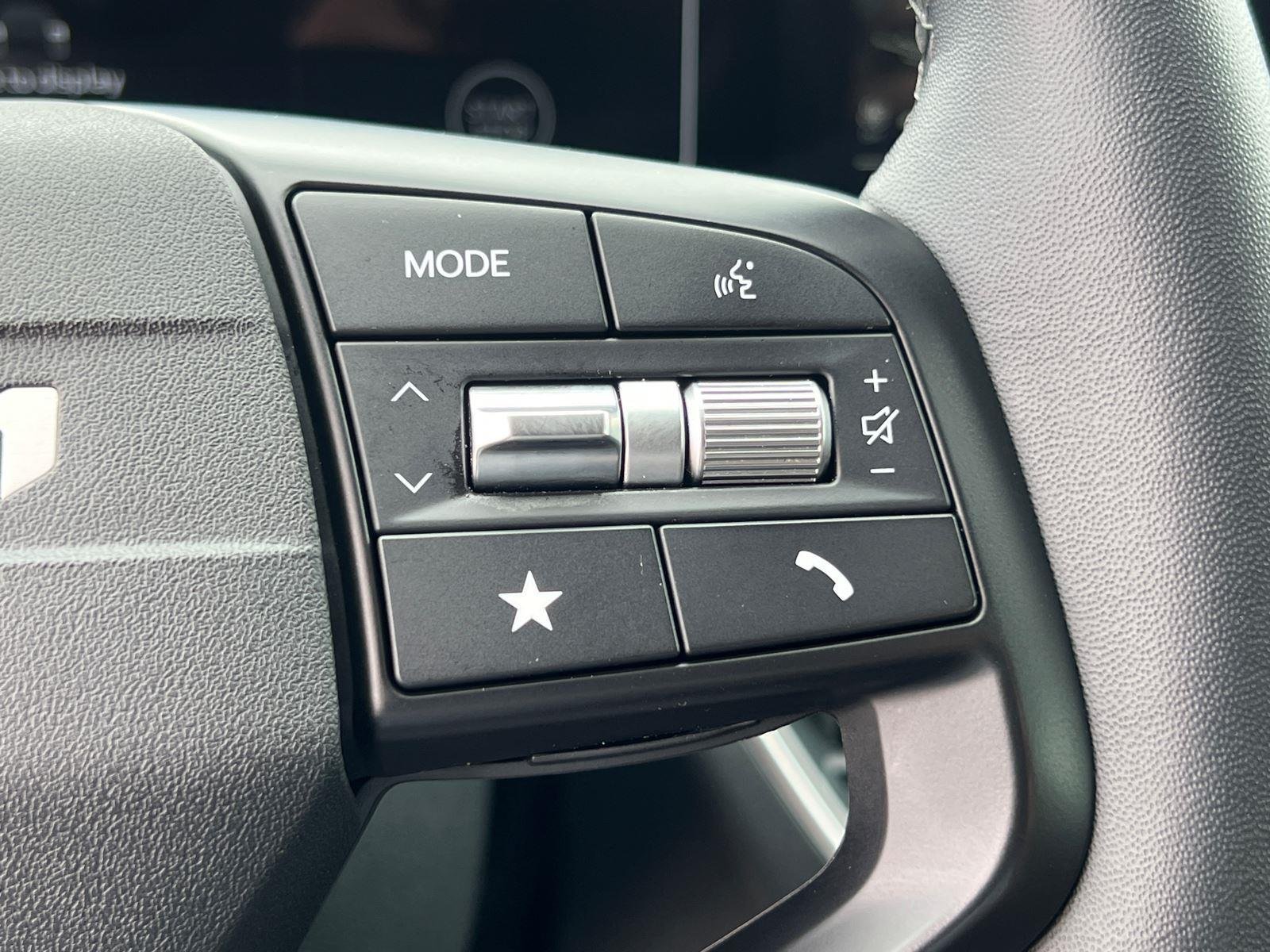Used 2025 Interstellar Gray Kia EX image 25