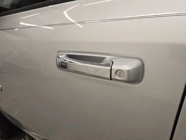 Used 2017 Bright Silver Clearcoat Metallic Ram SLT image 19
