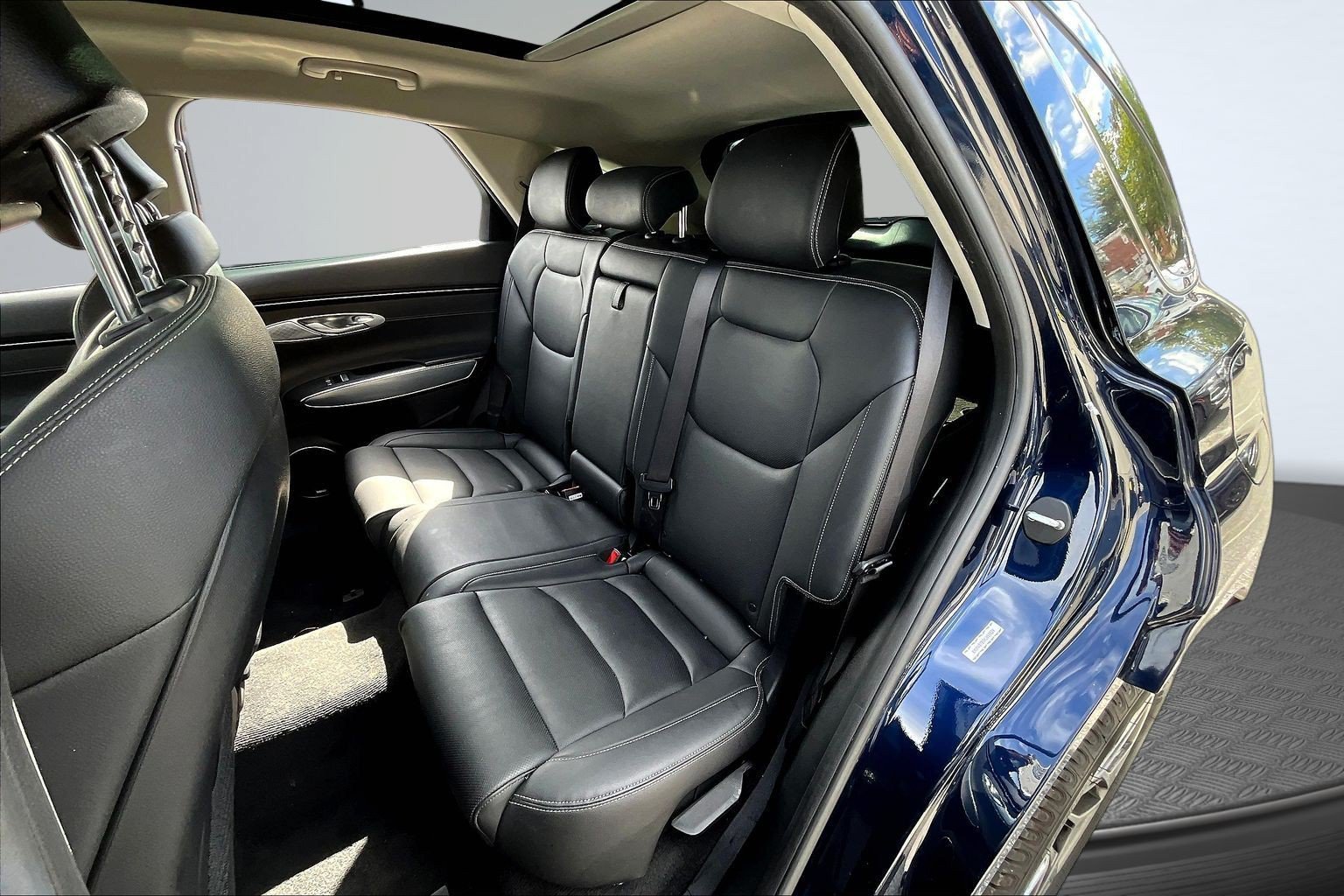 Used 2022 Blue Genesis 2.5T image 18