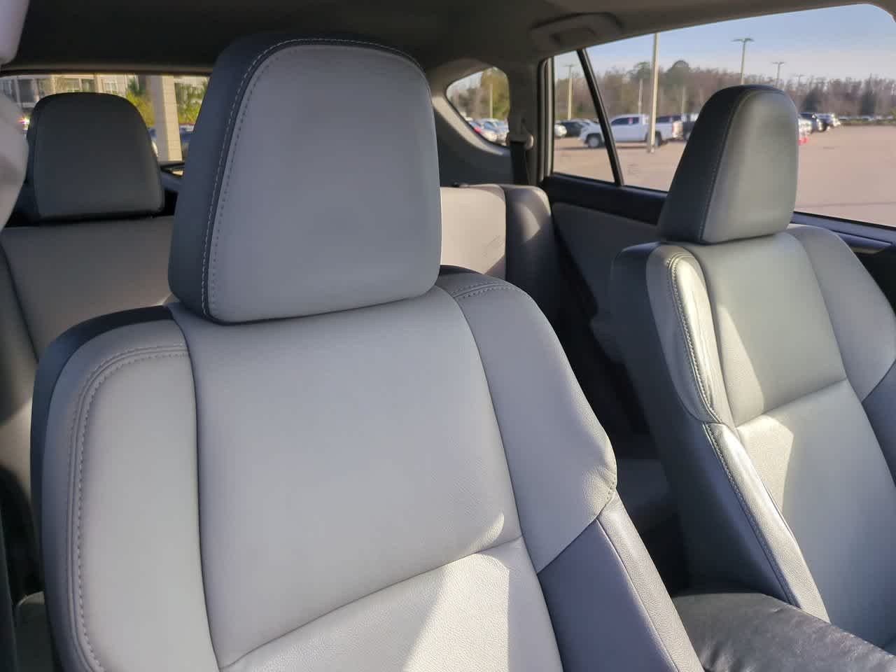 Used 2014 Classic Silver Metallic Toyota Limited image 7