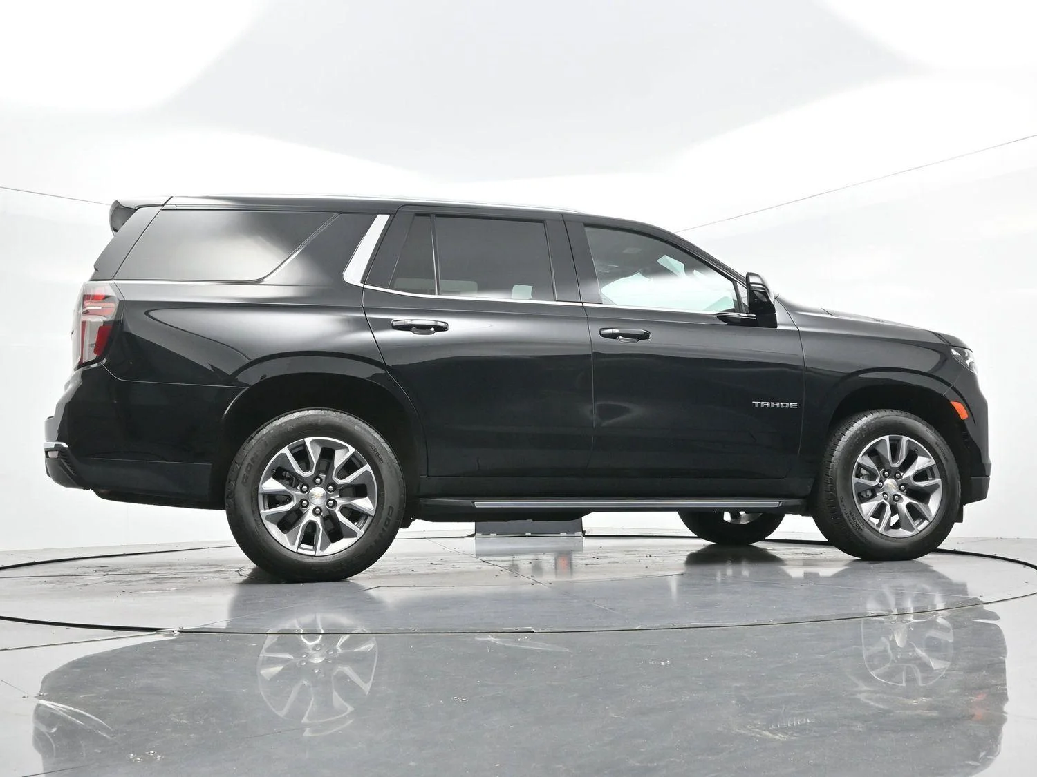 Used 2024 Black Chevrolet LT image 59