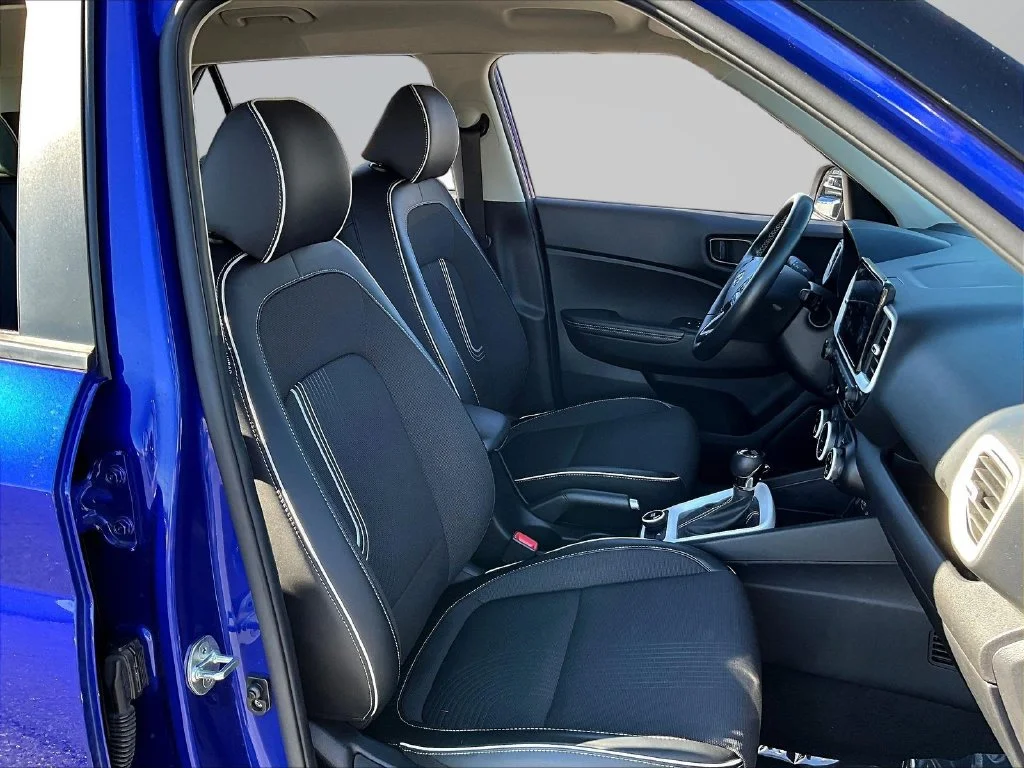 Used 2022 Blue Hyundai Limited image 30