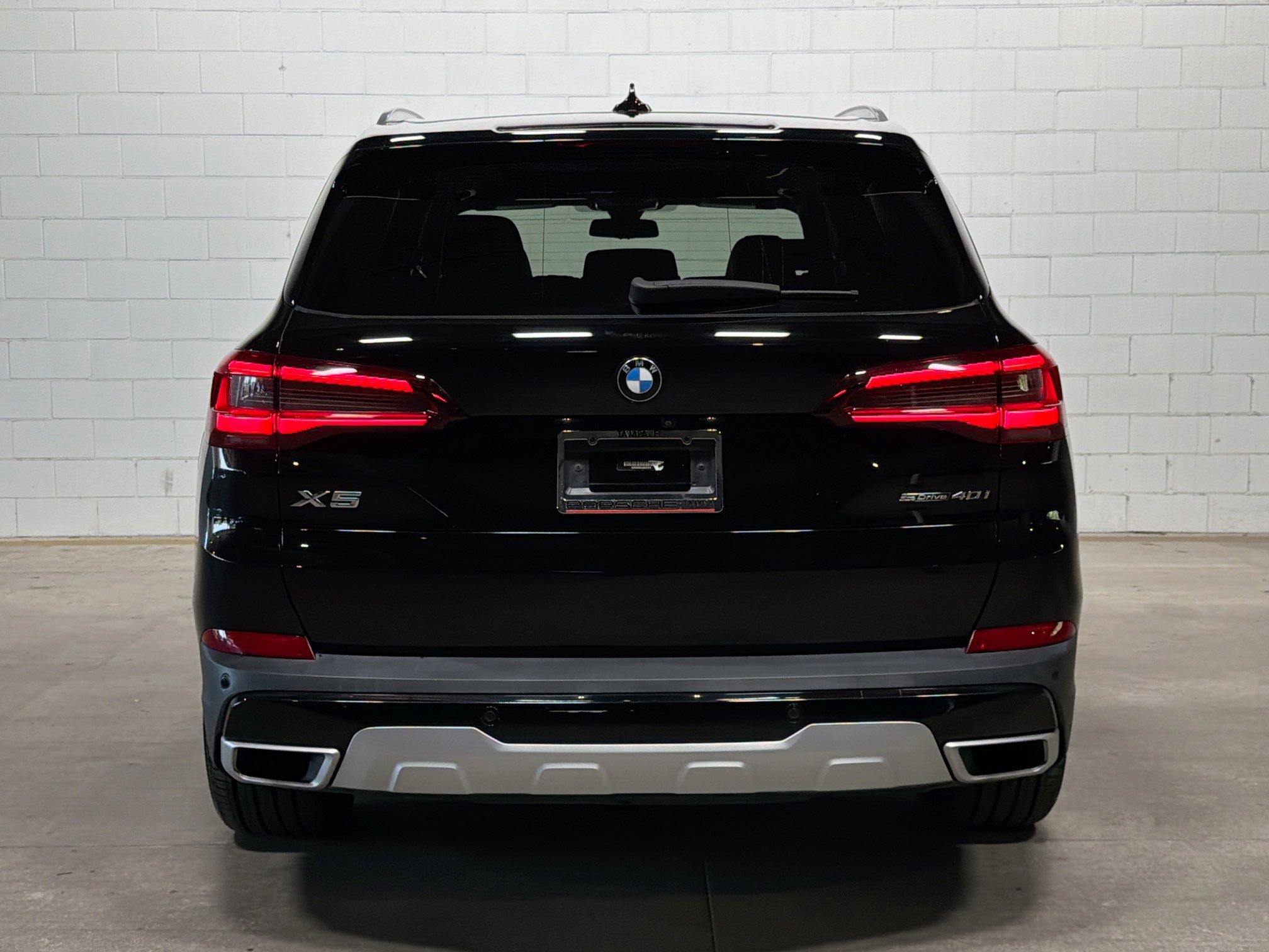 Used 2020 Jet Black BMW sDrive40i image 8