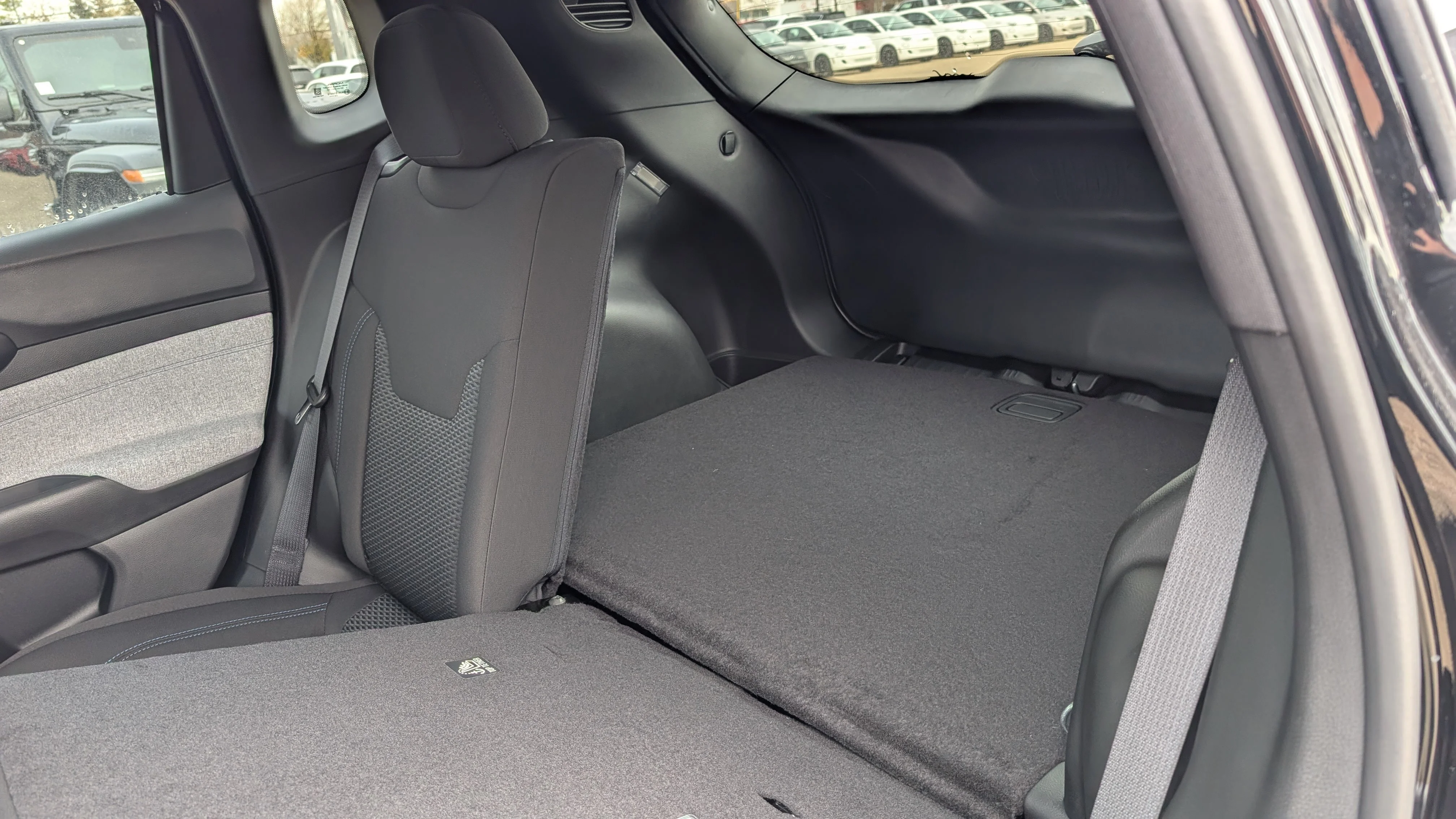 New 2026 Diamond Black Crystal Pearl Jeep Sport image 19
