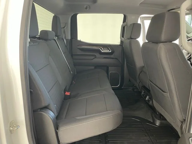 Used 2023 White GMC SLE image 46