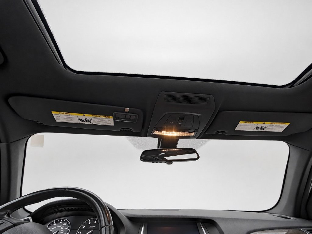 Used 2015 White BMW xDrive35i image 20