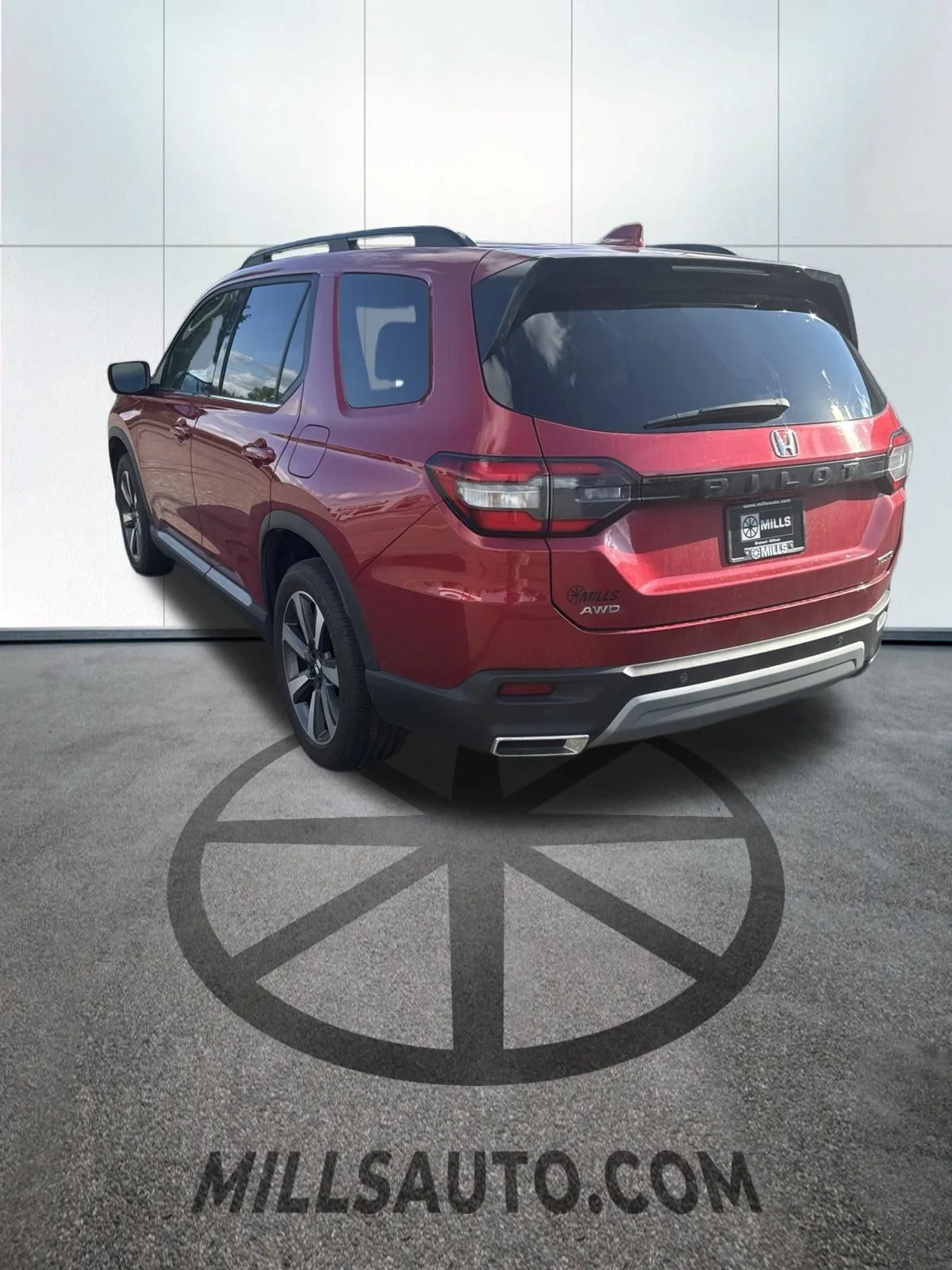 Used 2025  Honda Touring image 6