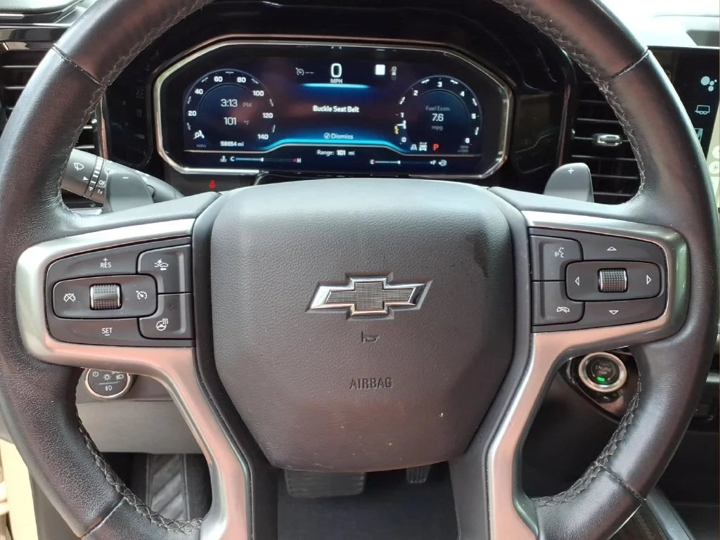 Used 2022 SAND DUNE METALLIC Chevrolet LT Trail Boss image 11