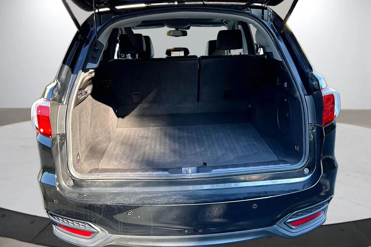 Used 2018  Acura Advance Package image 26