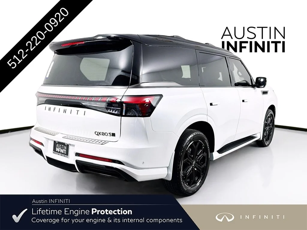 New 2027 2T RADIANT WHIT INFINITI SPORT image 9