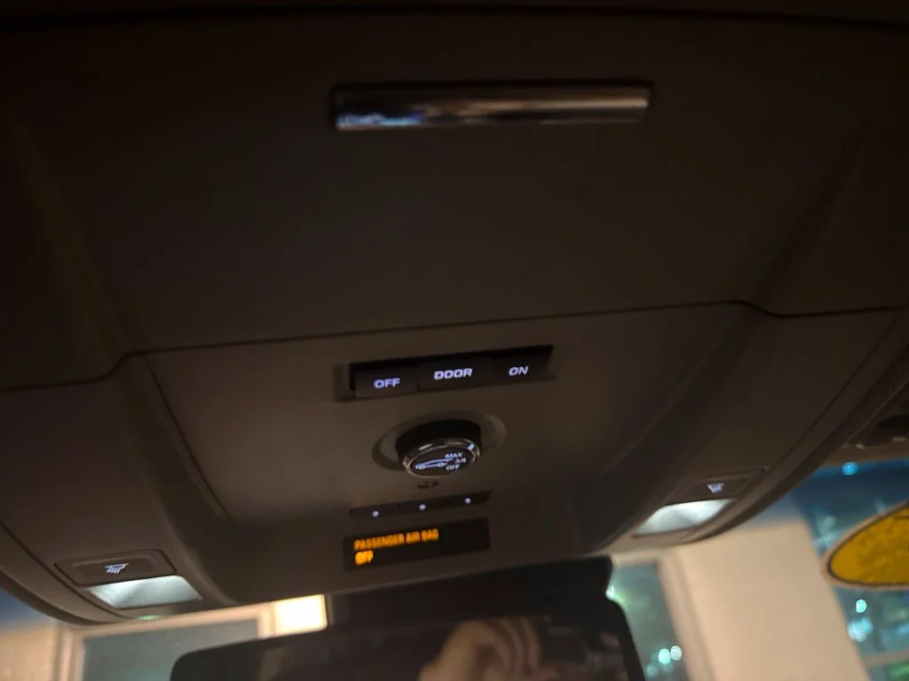 Used 2016 Pearl Chevrolet LTZ image 22