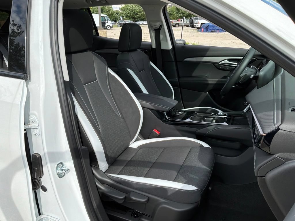 New 2026 Summit White Buick Sport Touring image 38