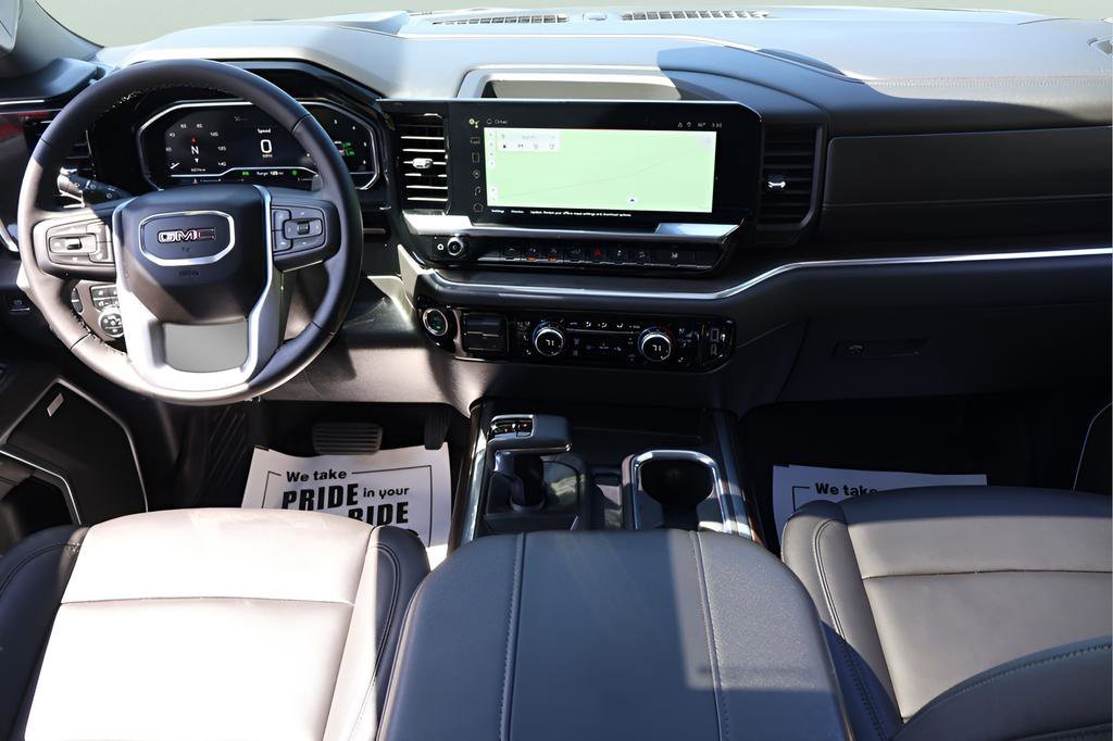 Used 2024 White Frost Tricoat GMC SLT image 12