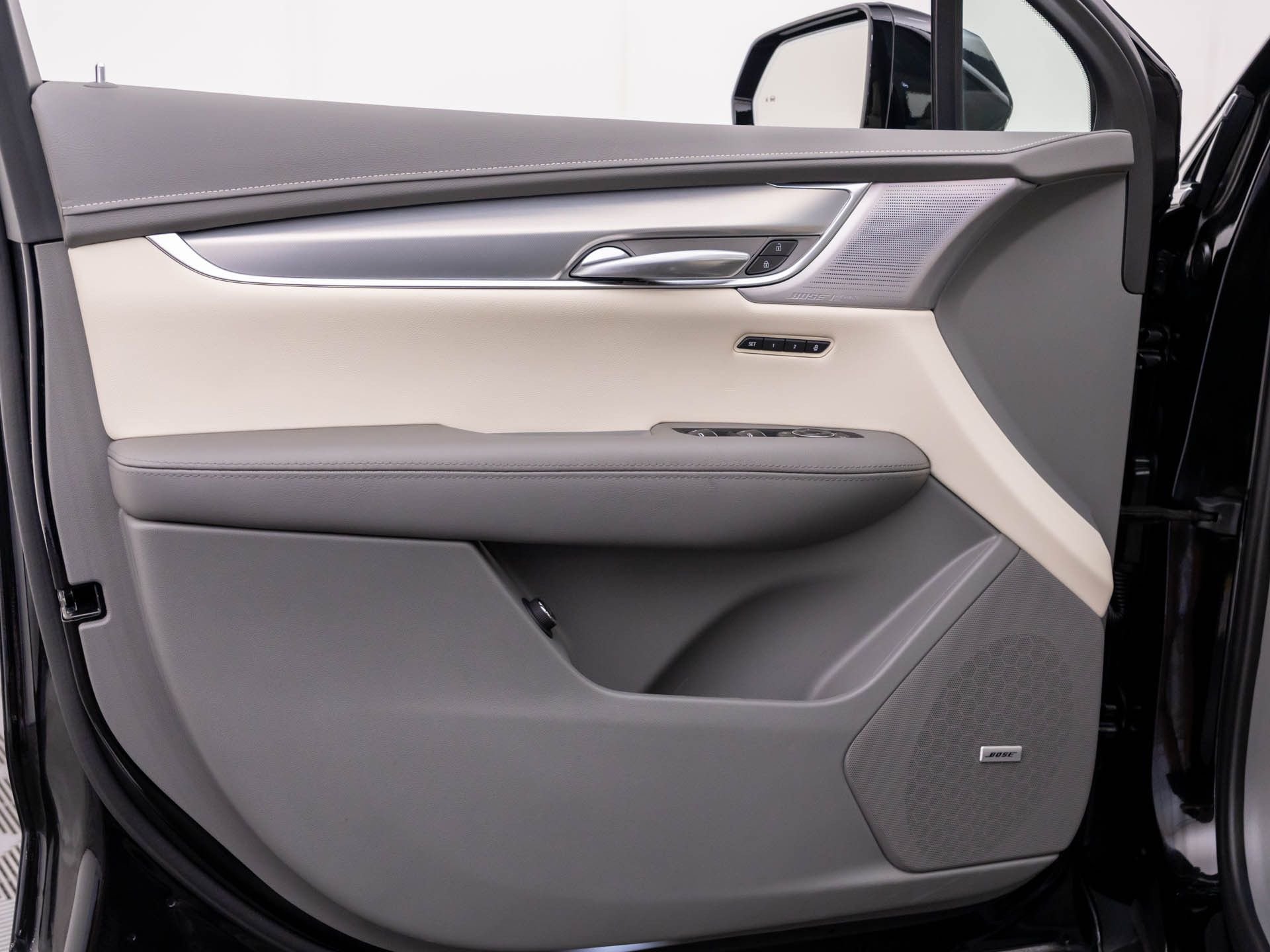 Used 2025 Black Cadillac Premium Luxury image 13