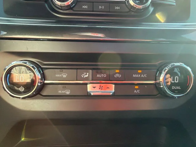 Used 2021 Black Ford XLT image 46
