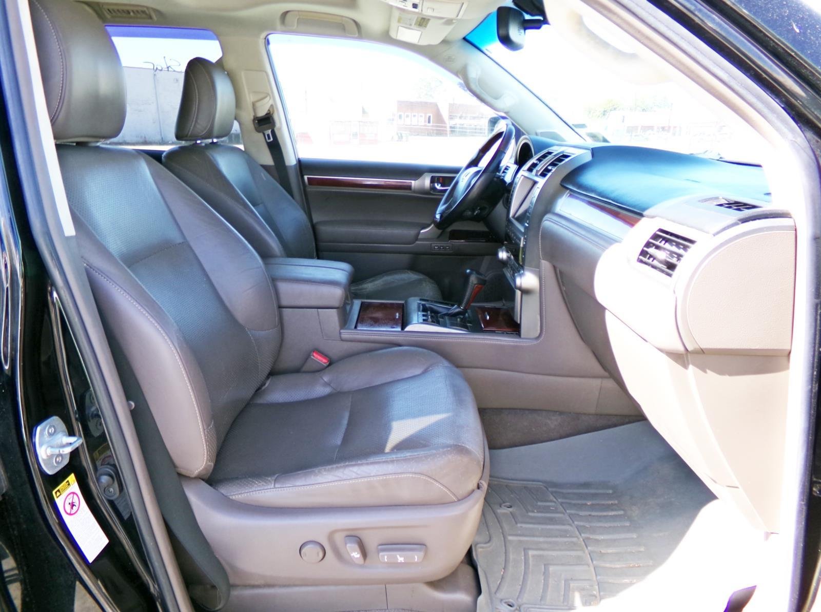 2013 Lexus GX Base - Photo 17