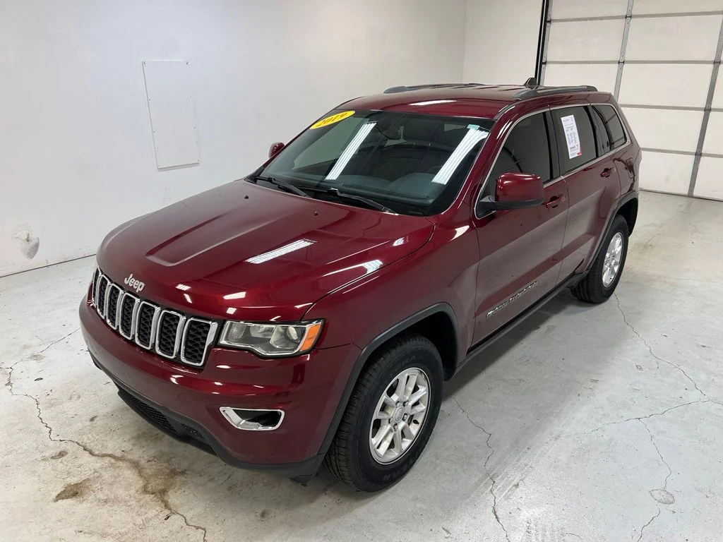 Used 2019 Red Jeep Laredo E image 5