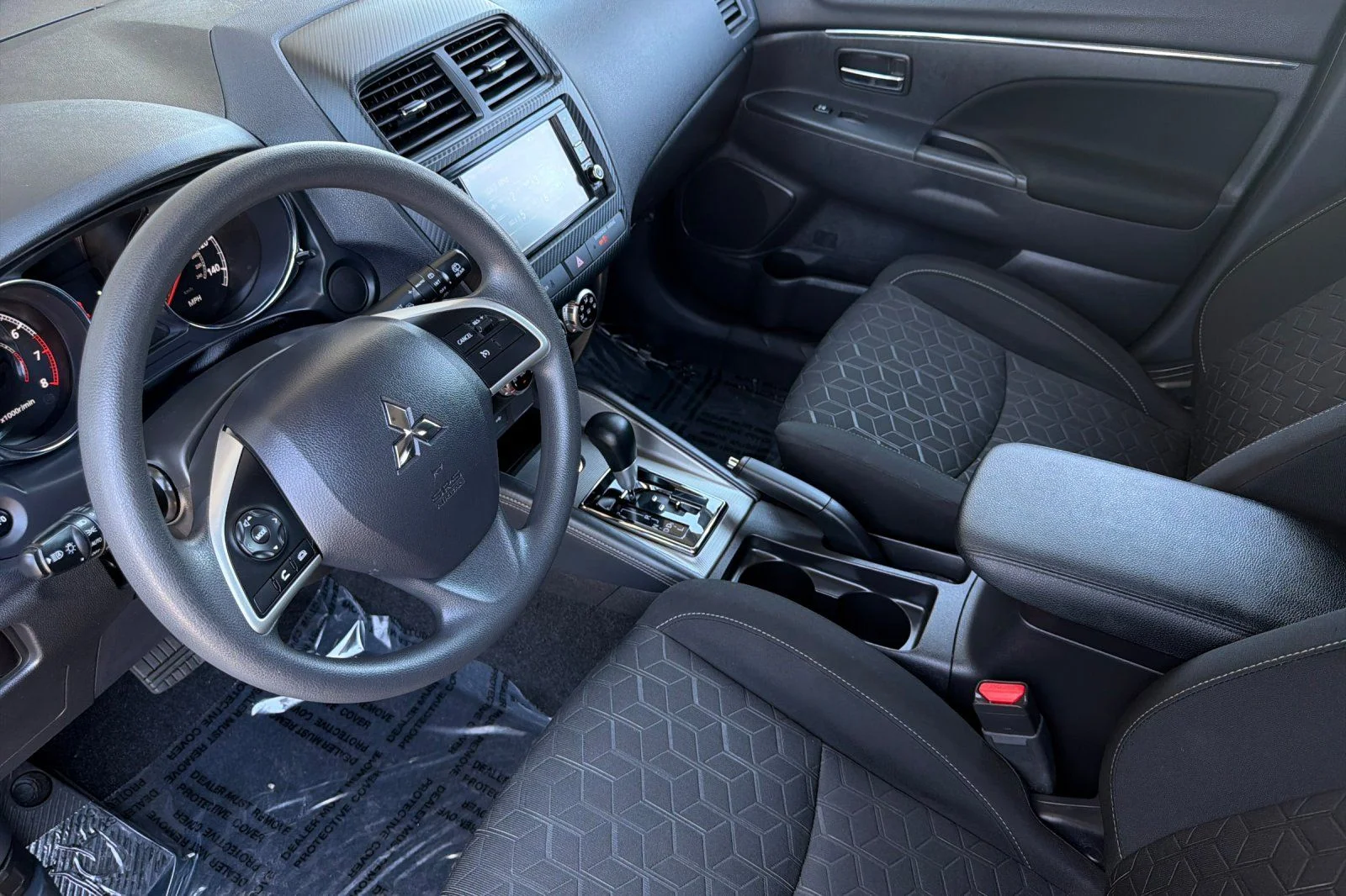 Used 2025 Black Mitsubishi 2.0 ES image 12