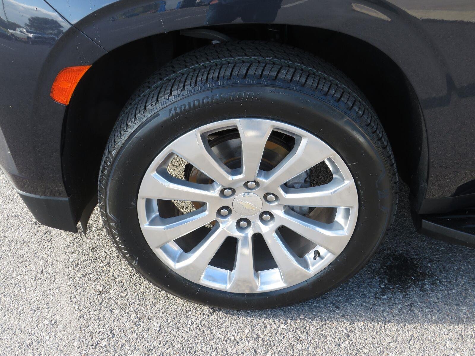 Used 2023 Dark Ash Metallic Chevrolet Premier image 14