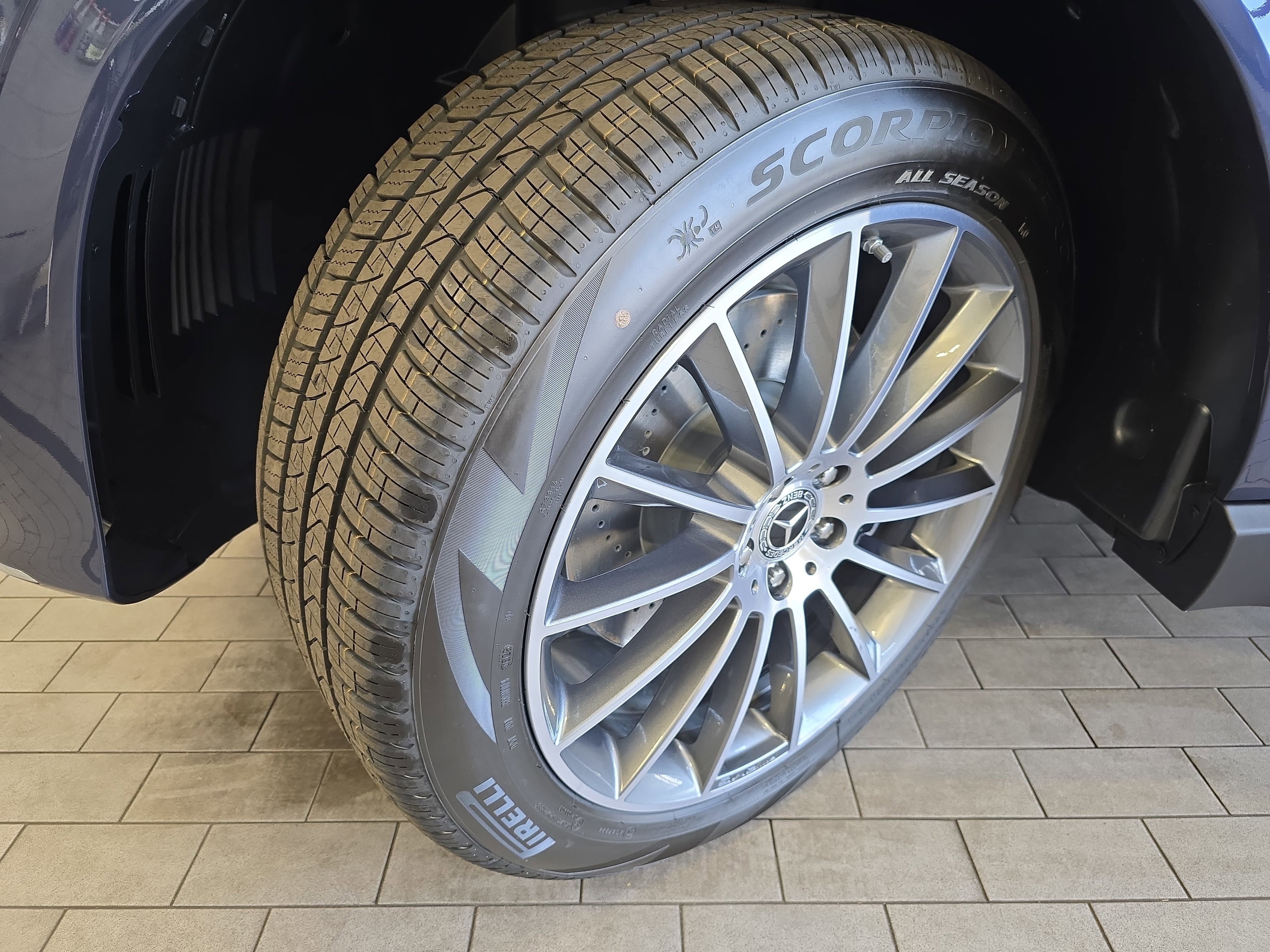 New 2026 Twilight Blue Metallic Mercedes-Benz GLE350 image 35