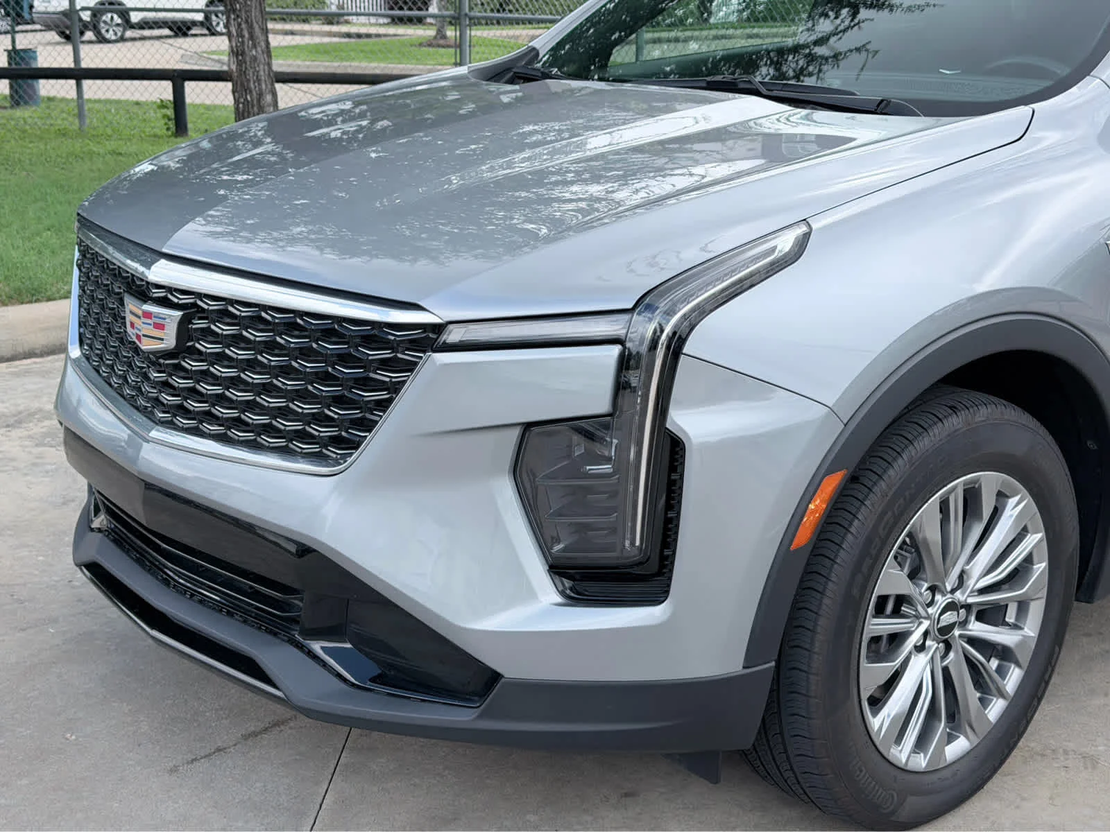 Used 2024 Argent Silver Metallic Cadillac Premium Luxury image 8