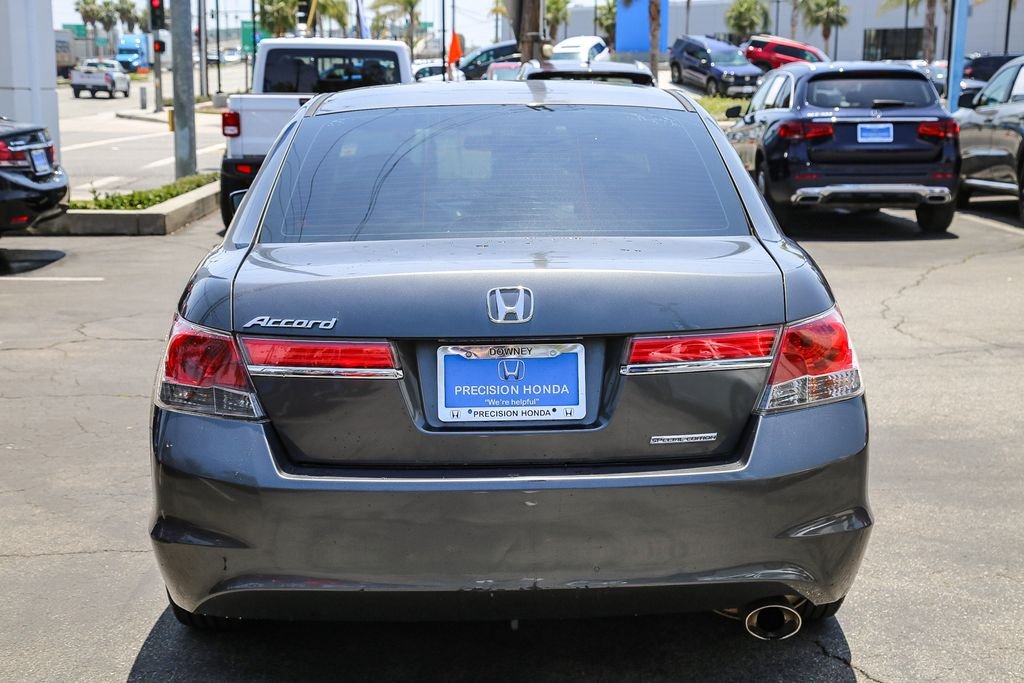 Used 2012 Polished Metal Metallic Honda SE image 5