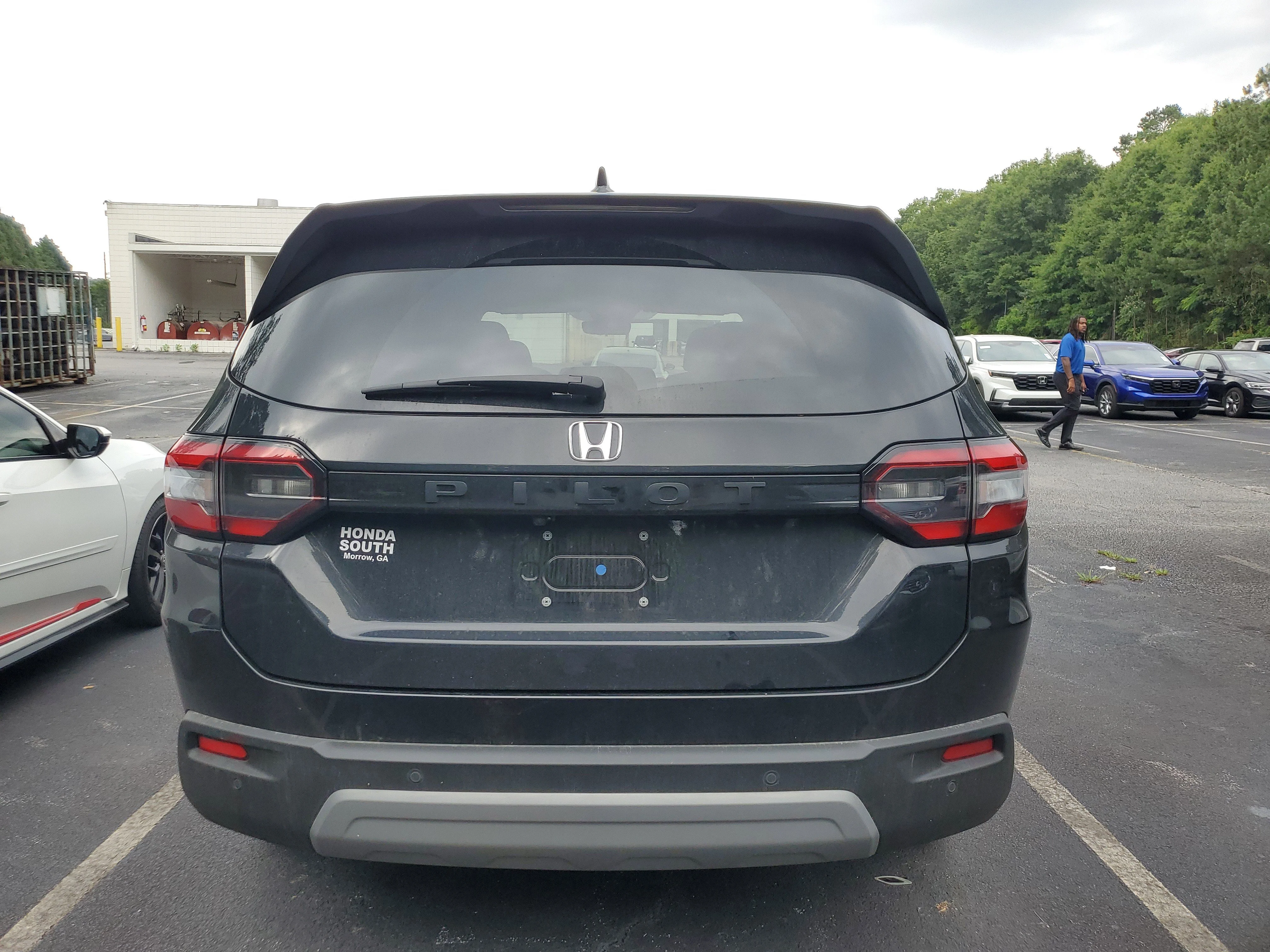 Used 2025  Honda EX-L image 5