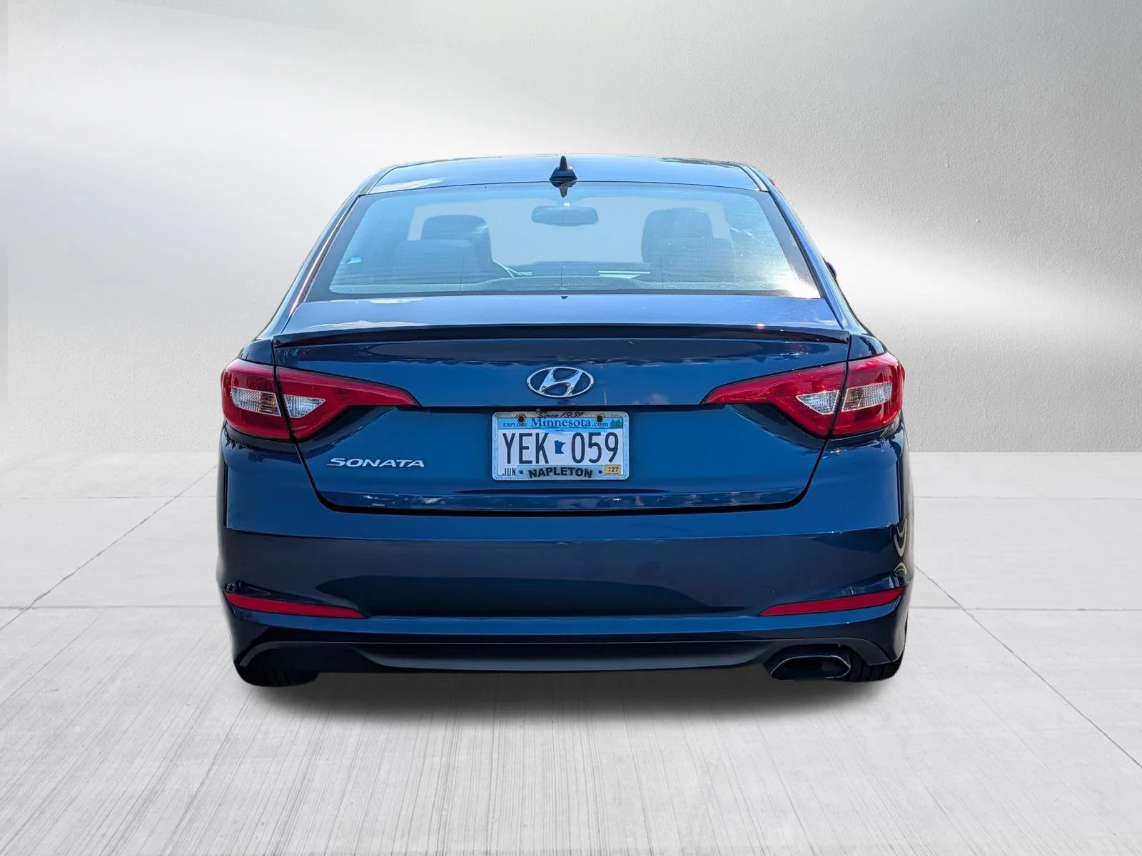 Used 2016 Lakeside Blue Hyundai 2.4L SE image 6