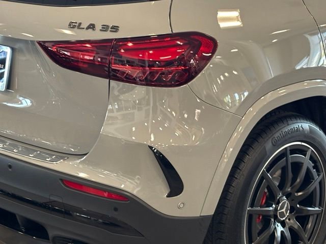 New 2026 MANUFAKTUR Alpine Grey Mercedes-Benz AMG® GLA 35 4MATIC SUV image 36