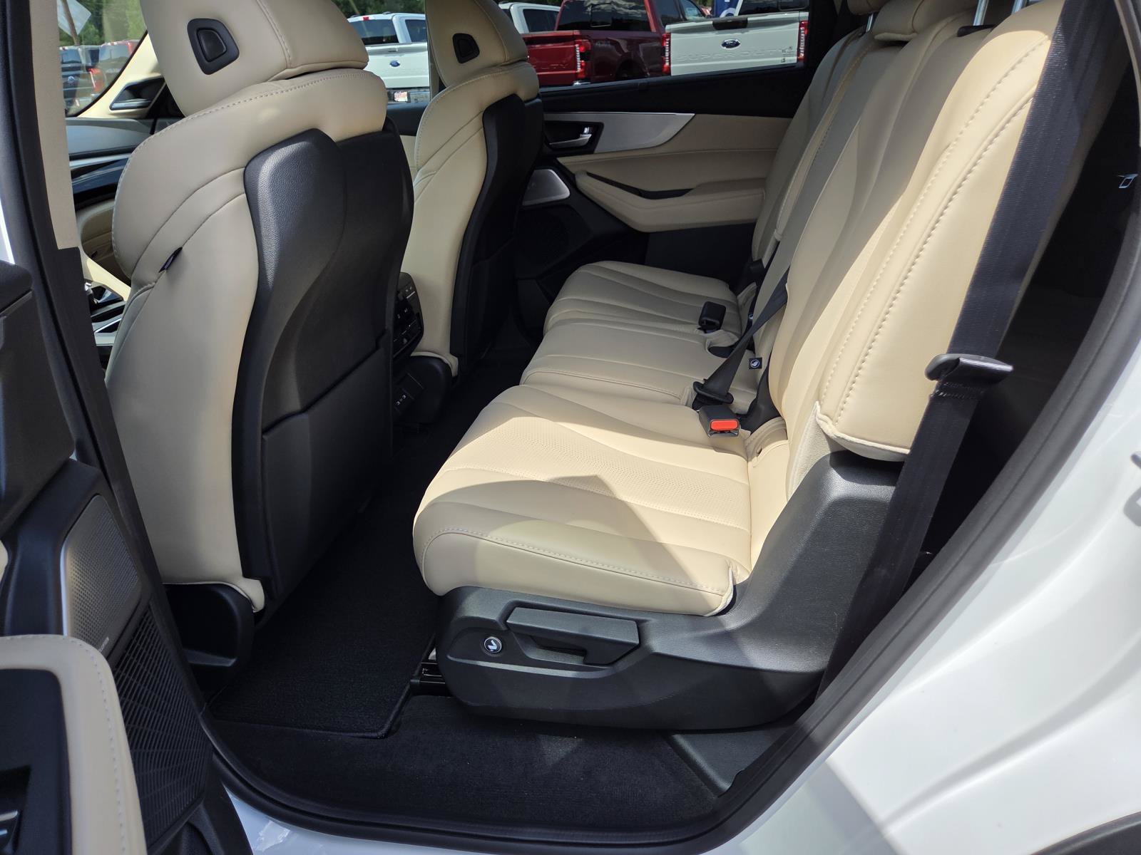 New 2026 Platinum White Pearl Acura w/Technology Package AWD image 10