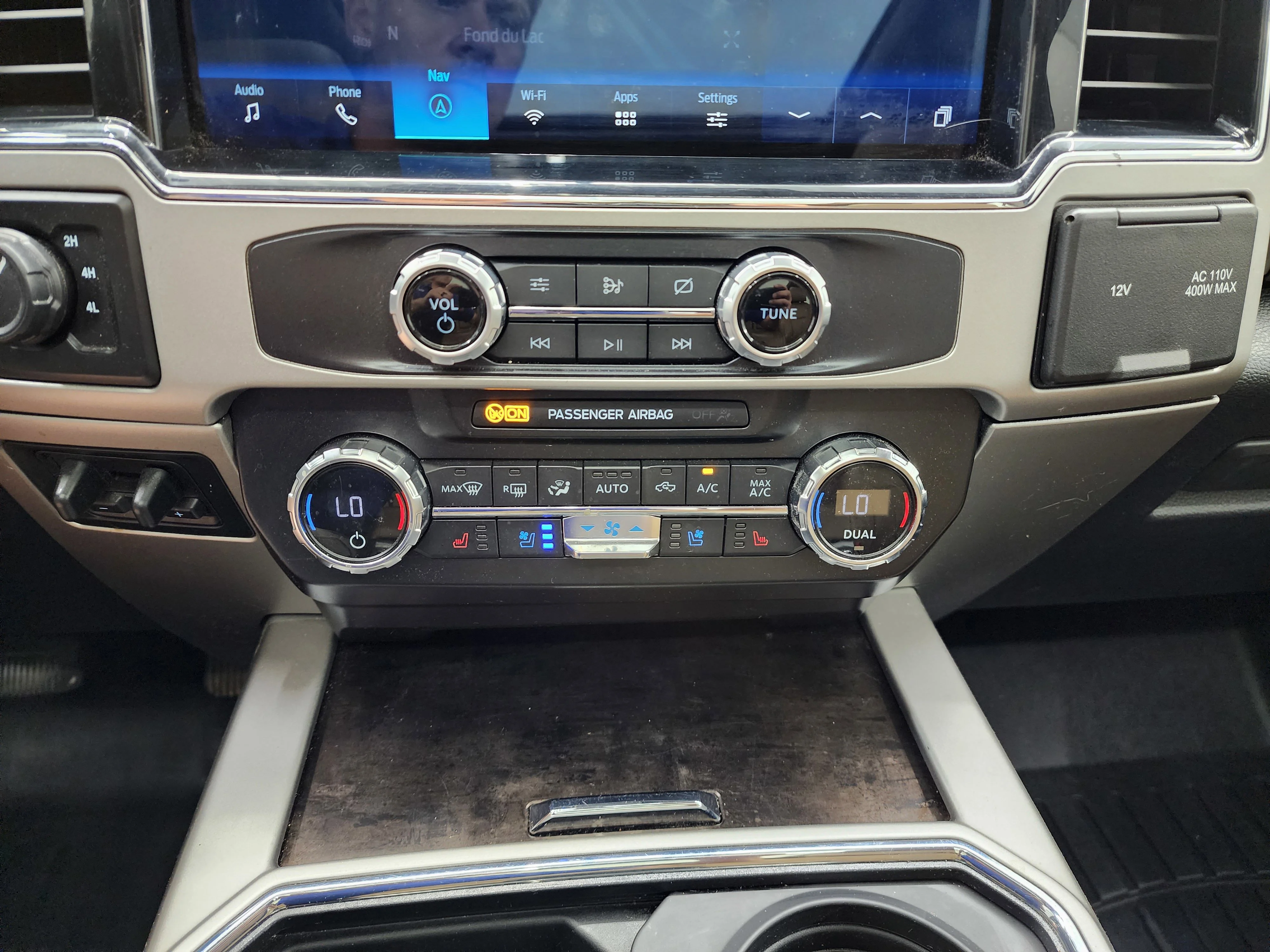 Used 2022 Agate Black Metallic Ford Lariat image 16