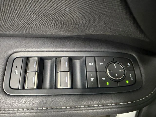 New 2026 Beige Lexus 550h+ Luxury image 17