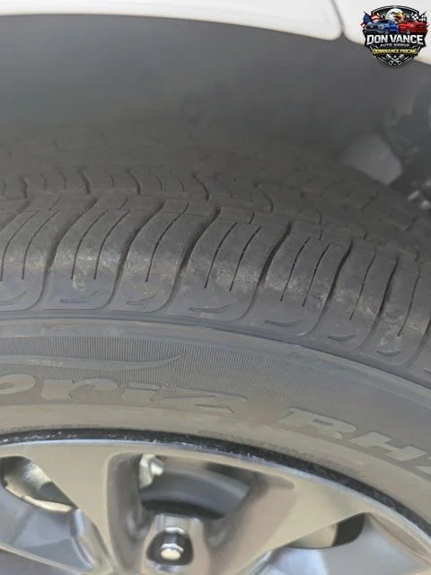 2025 Chrysler Pacifica Select - Photo 25